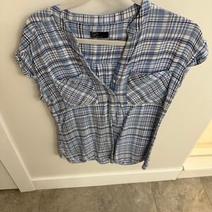 Gap shirt